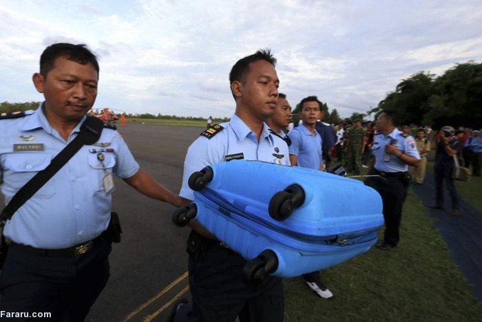 (تصاویر) اشیاء پیدا‌شده از هواپیمای گم‌شده