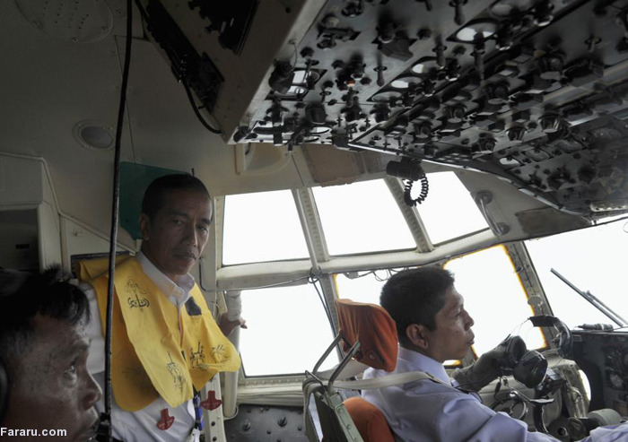 (تصاویر) انتقال اجساد قربانیان پرواز اندونزی