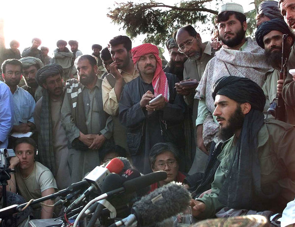 طالبان به مویی بند است