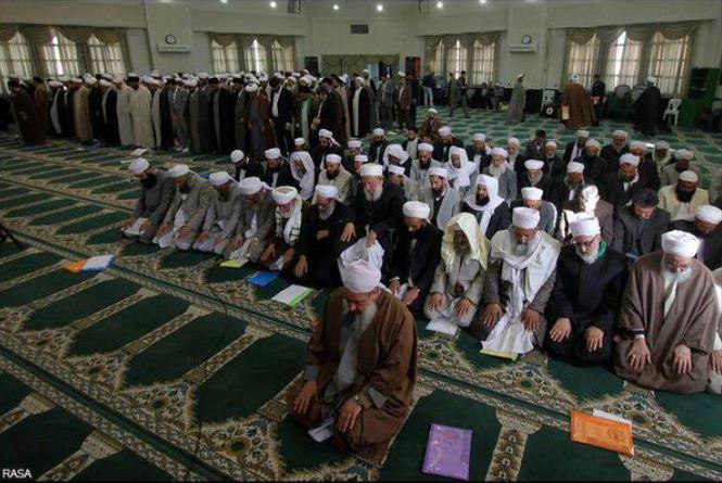 برگزاری دو نماز جماعت در کنفرانس وحدت اسلامی!