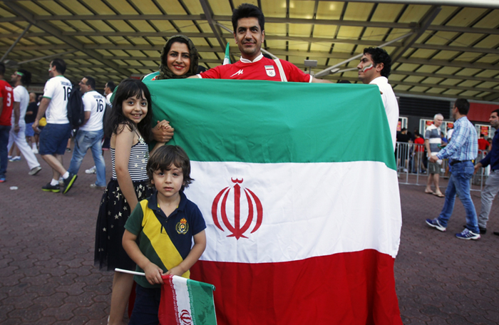 عکس هایی از حواشی دیدار ایران و قطر 1