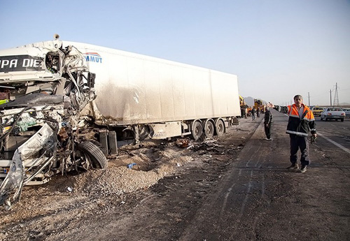 (تصاویر) تصادف مرگبار چهار کامیون