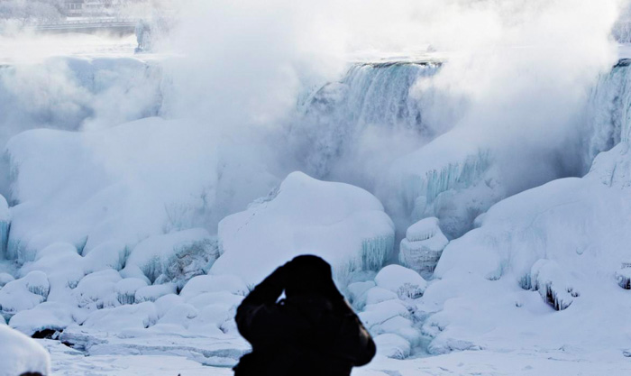 (تصاویر) آبشار نیاگارا یخ زد