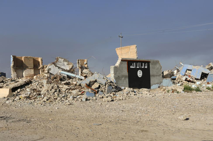 (تصاویر) آزادی شهر استراتژیک از دست داعش