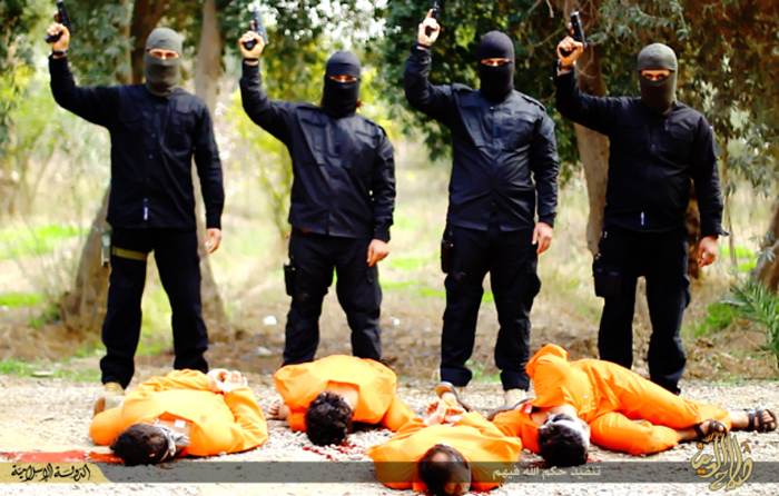 (تصاویر) اعدام چهار متهم جاسوسی توسط داعش