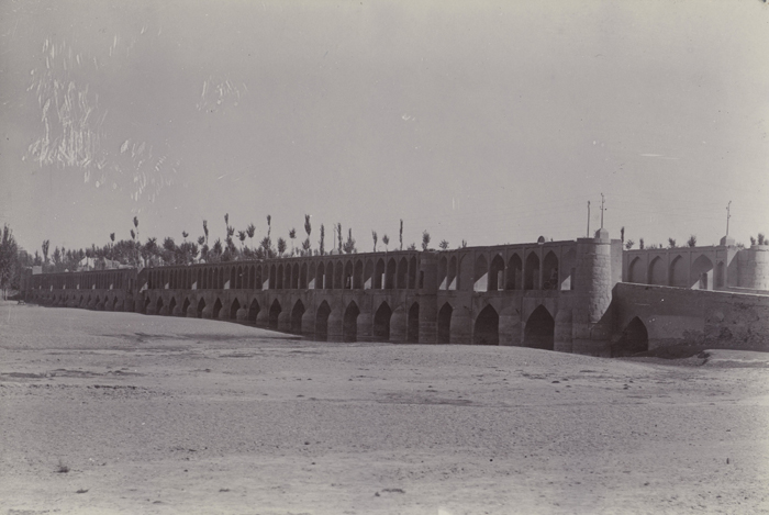 (تصاویر) خشک‌شدن زاینده‌رود در عهد قاجار
