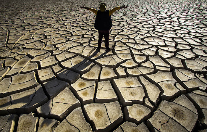 (تصاویر) سد حاجی‌آباد خشک شد