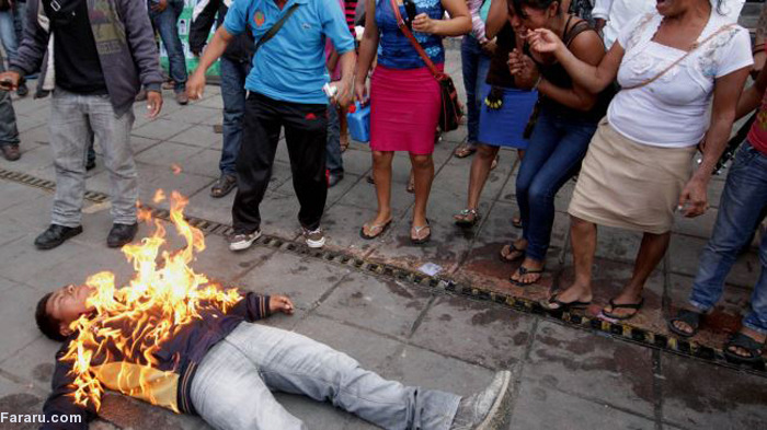 (تصاویر) خودسوزی معترض مکزیکی