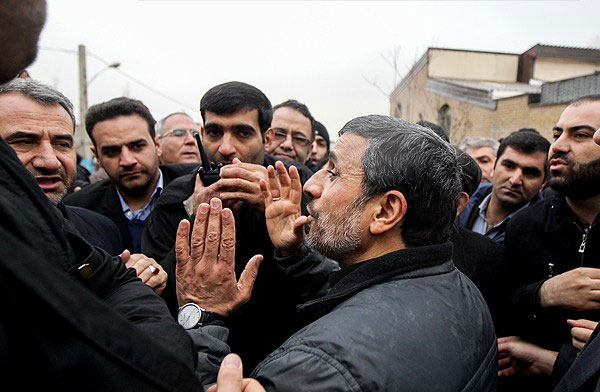 دورخیز احمدی‎نژاد!