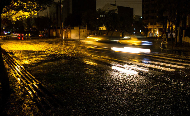 (تصاویر) بارش كم سابقه تگرگ در تهران