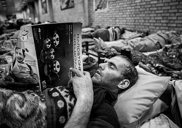 (تصاویر) جمع‌آوری کارتن خواب‌های تهران