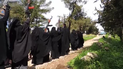 (تصاویر) گروهان زنان داعشی