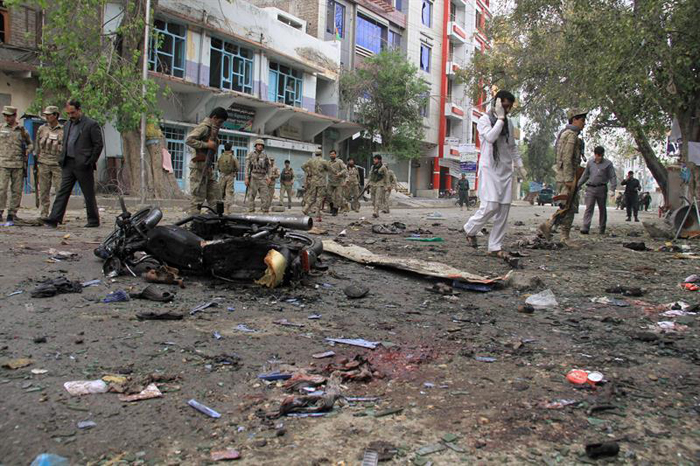 (تصاویر) انفجار مرگبار در جلال‌آباد افغانستان