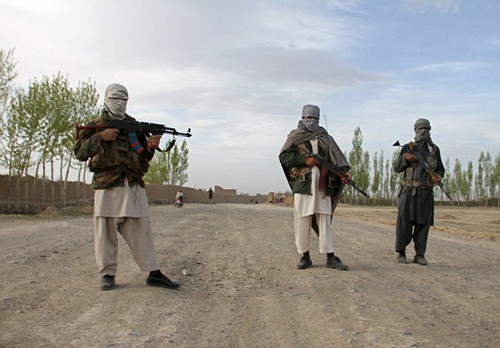 (تصاویر) اعدام به روش داعش توسط طالبان