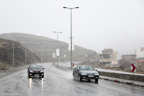 (تصاویر) بارش شدید برف و مسدود شدن هراز