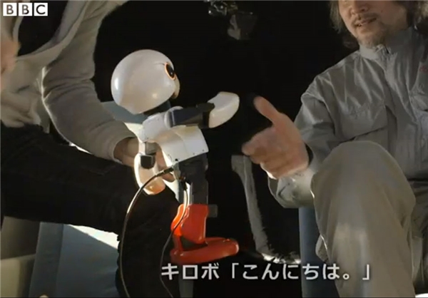 (تصاویر) اولین ربات انسان نمای فضانورد