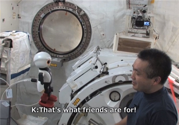 (تصاویر) اولین ربات انسان نمای فضانورد