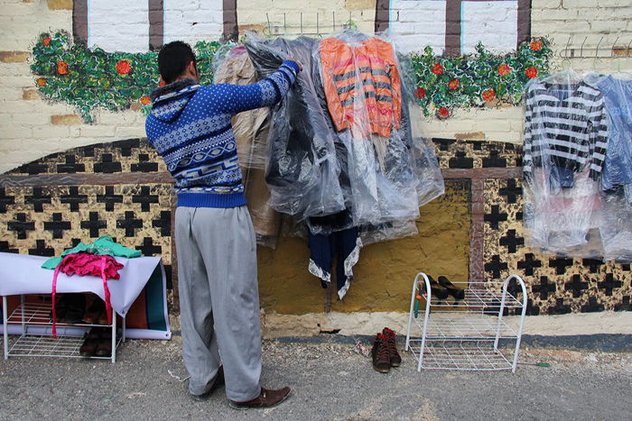 (تصاویر) دیوار مهربانی در کرمانشاه