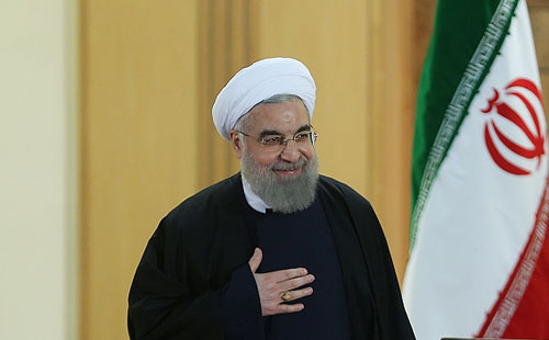 امروز روز پیروزی ملت ایران است/ مشکلات با عربستان از خود آن‌ها نشات گرفته است