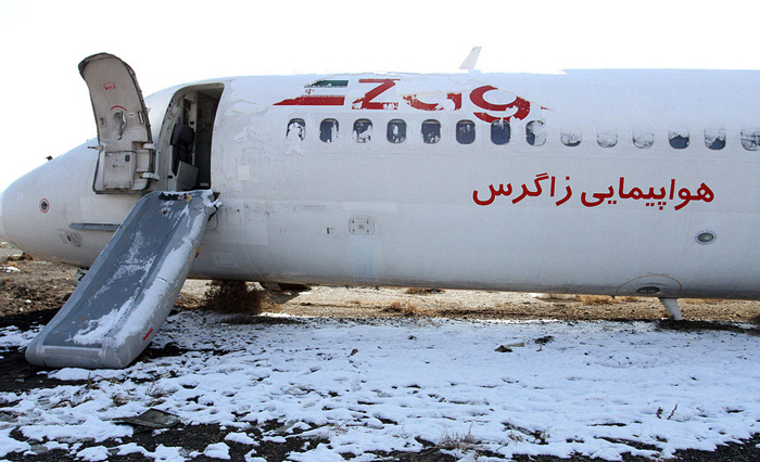 (تصاویر) هواپیمای سانحه دیده در مشهد