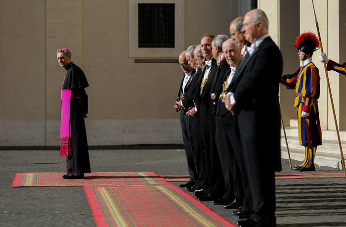 (تصاویر) دیدار روحانی با پاپ