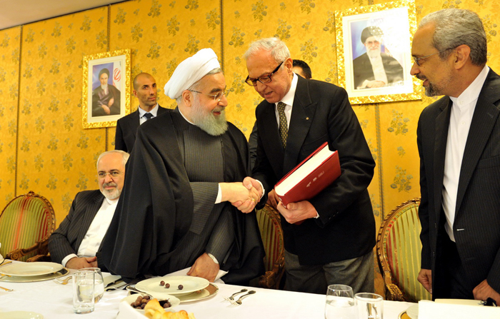 (تصاویر) دیدار روحانی با ایرانیان مقیم ایتالیا
