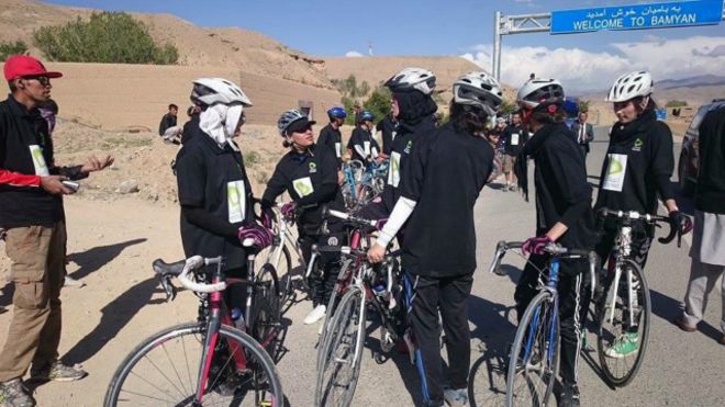 دختران دوچرخه‌سوار افغان، نامزد جایزه صلح نوبل +(تصاویر)