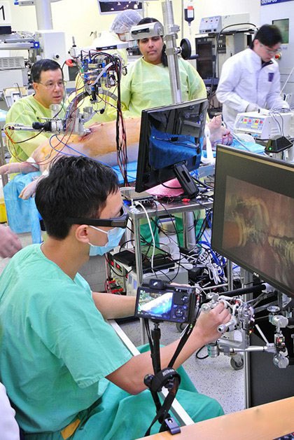 (تصاویر) اولین ربات تمام جراح