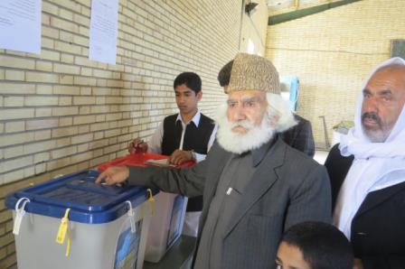 پیرمرد 128ساله کرمانی رای داد