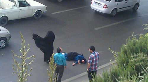 (تصاویر) خودکشی زن جوان از بالای پل در مشهد