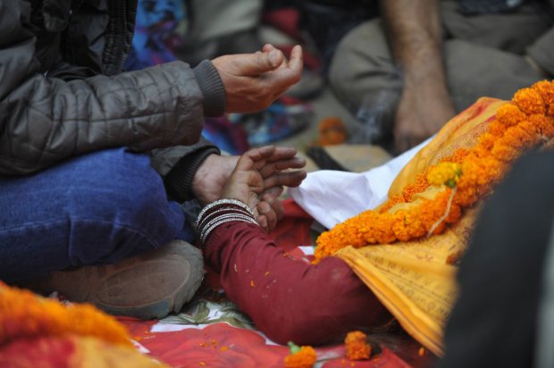 تقابل احساس و وظیفه در پوشش خبری تراژدی نپال
