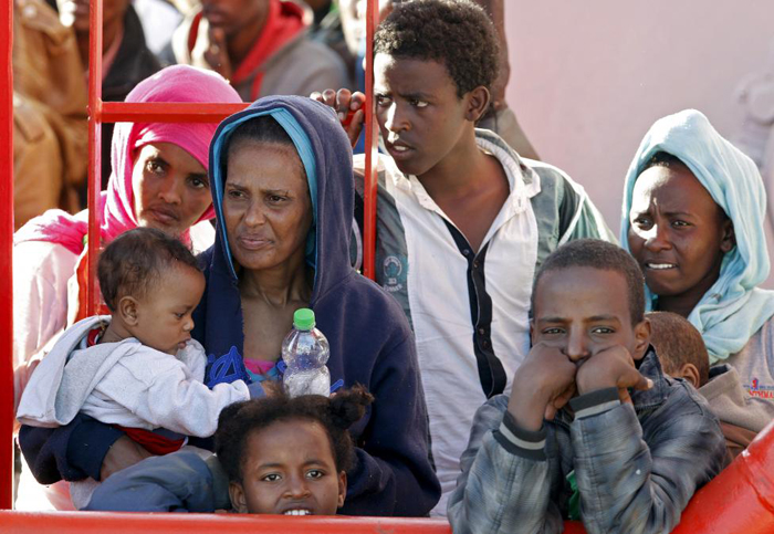 (تصاویر) نجات 2هزار مهاجر از مدیترانه
