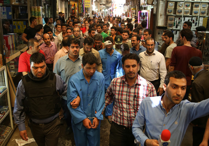 (تصاویر) بازسازی سرقت از بازار تهران