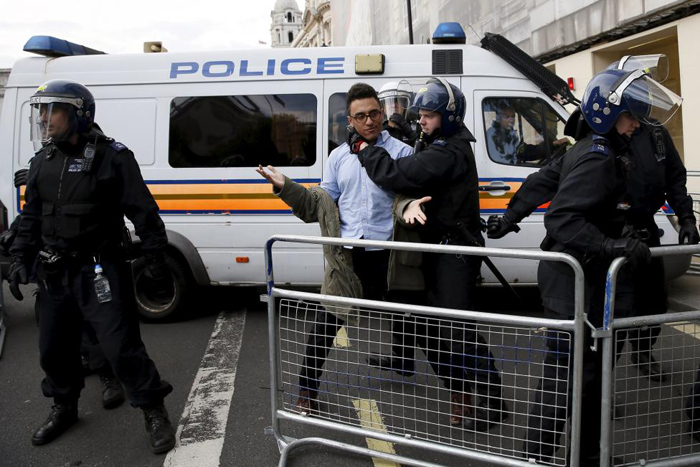 (تصاویر) تظاهرات علیه دیوید کامرون