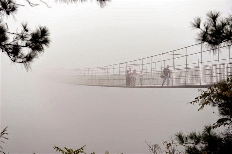 (تصاویر) طولانی‌ترین پل شیشه‌ای دنیا در چین