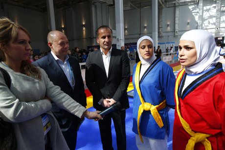 اولین نمایش بین‌المللی کشتی زنان ایران +(تصویر)