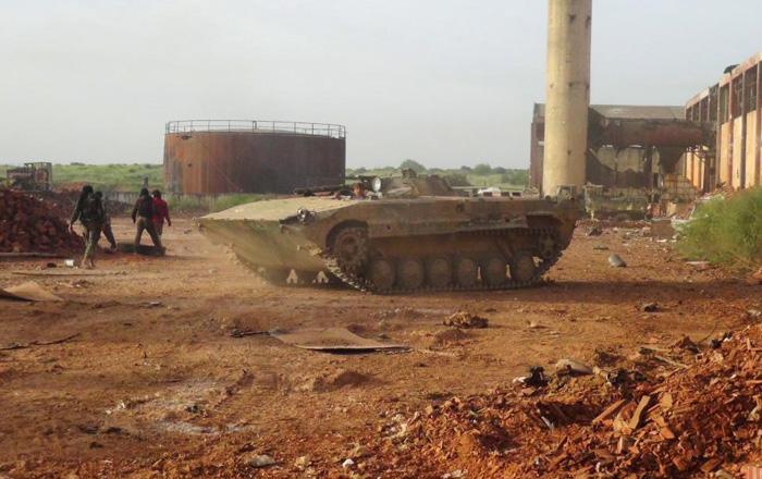 (تصاویر) سقوط پادگان استراتژیک ارتش سوریه