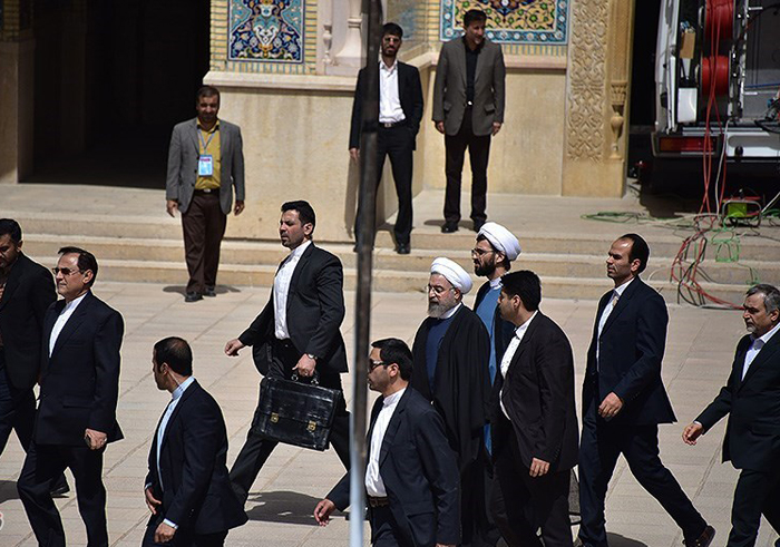(تصاویر) سفر روحانی به شیراز