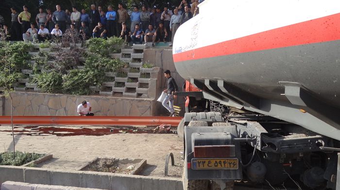 (تصاویر) ترمز بریدن مرگبار نفتکش در سنندج