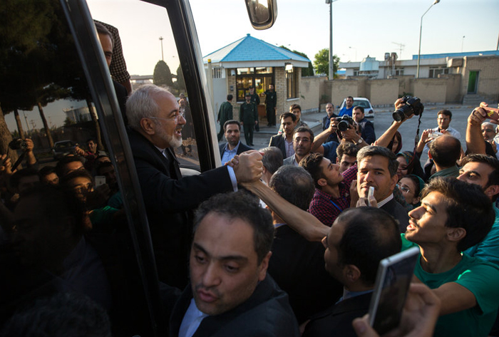 (تصاویر) ظریف و تیم مذاکره‌کننده در مشهد