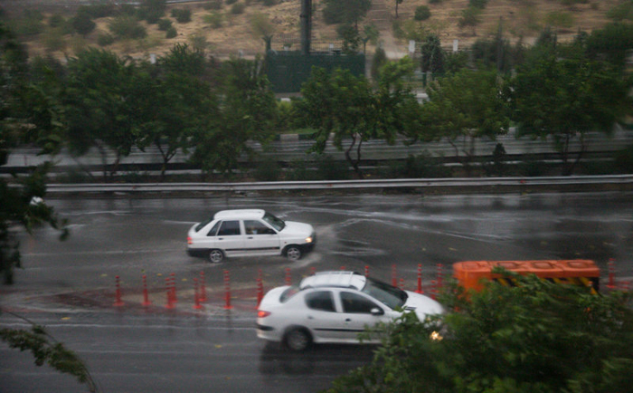 (تصاویر) توفان و رگبار در تهران و کرج