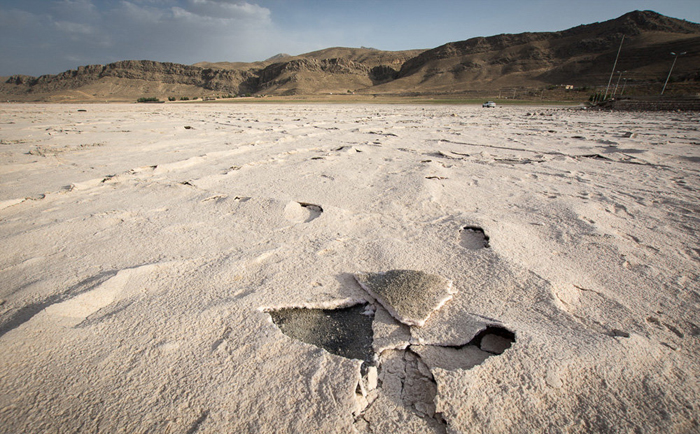 (تصاویر) خشکسالی دریاچه مهارلو