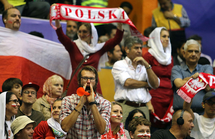 (تصاویر) حواشی شکست برابر لهستان