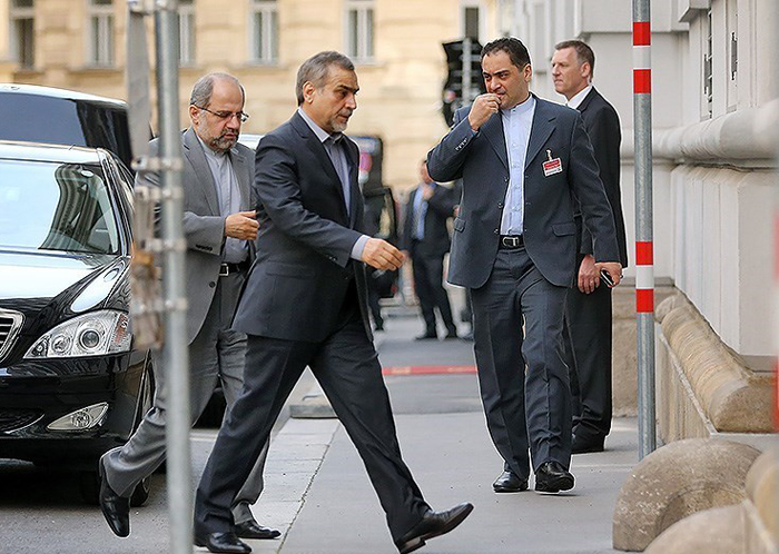 (تصاویر) ورود همسر ظریف به محل مذاکرات
