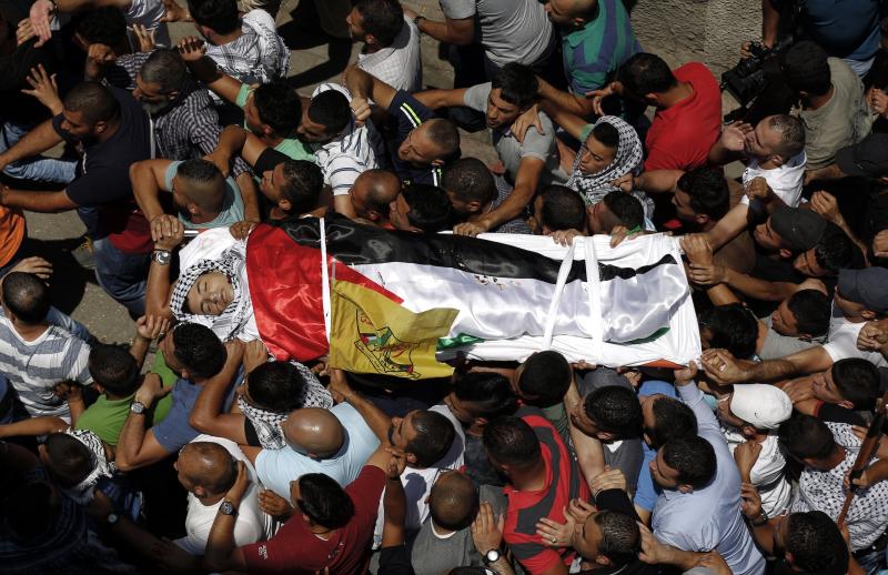 (تصاویر) شهادت جوان فلسطینی در تظاهرات