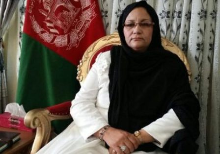 مخالفت شواری علما با استانداری زن افغان: نماز جماعت در مساجد جایز نیست