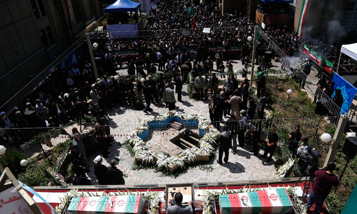 (تصاویر) تدفین شهدای غواص در حوزه‌هنری