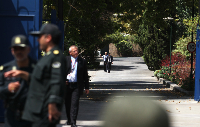 (تصاویر) بازگشایی سفارت انگلیس در تهران