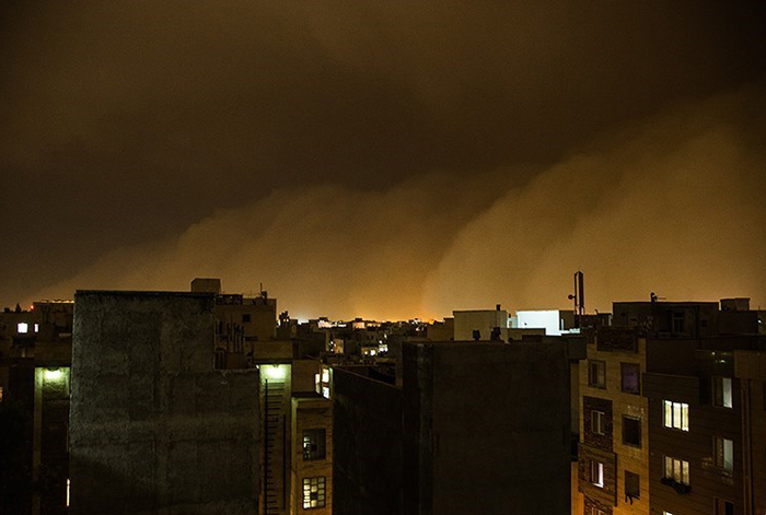 (تصاویر) لحظه ورود موج گرد و غبار به تهران