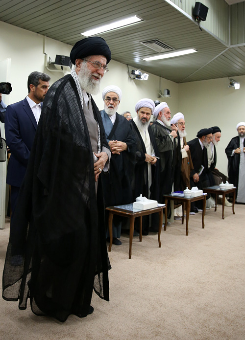 (تصاویر)  دیدار اعضای مجلس خبرگان با رهبر انقلاب